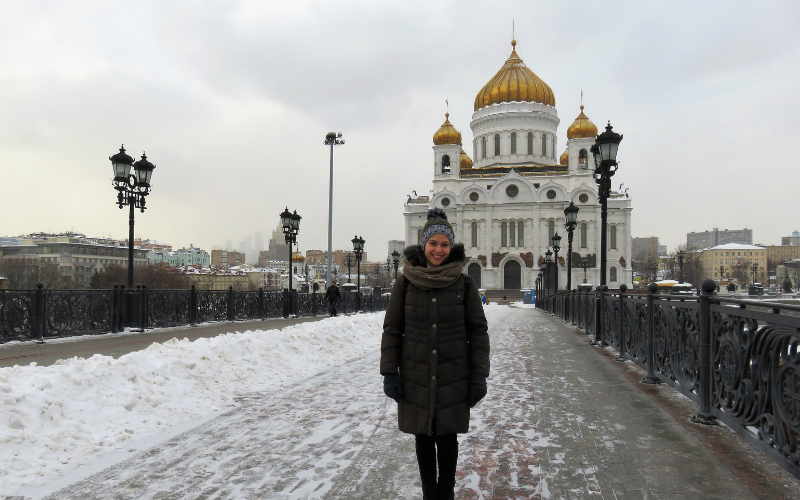 –22 stopinj v Moskvi (v ozadju katedrala Kristusa Odrešenika).