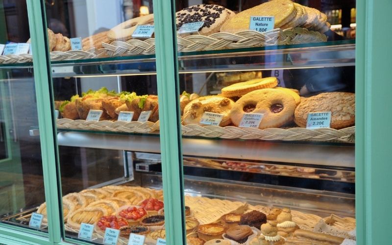 Ni lepšega občutka kot vstopiti v francosko pekarno in se s prodajalci pogovarjati v francoščini.